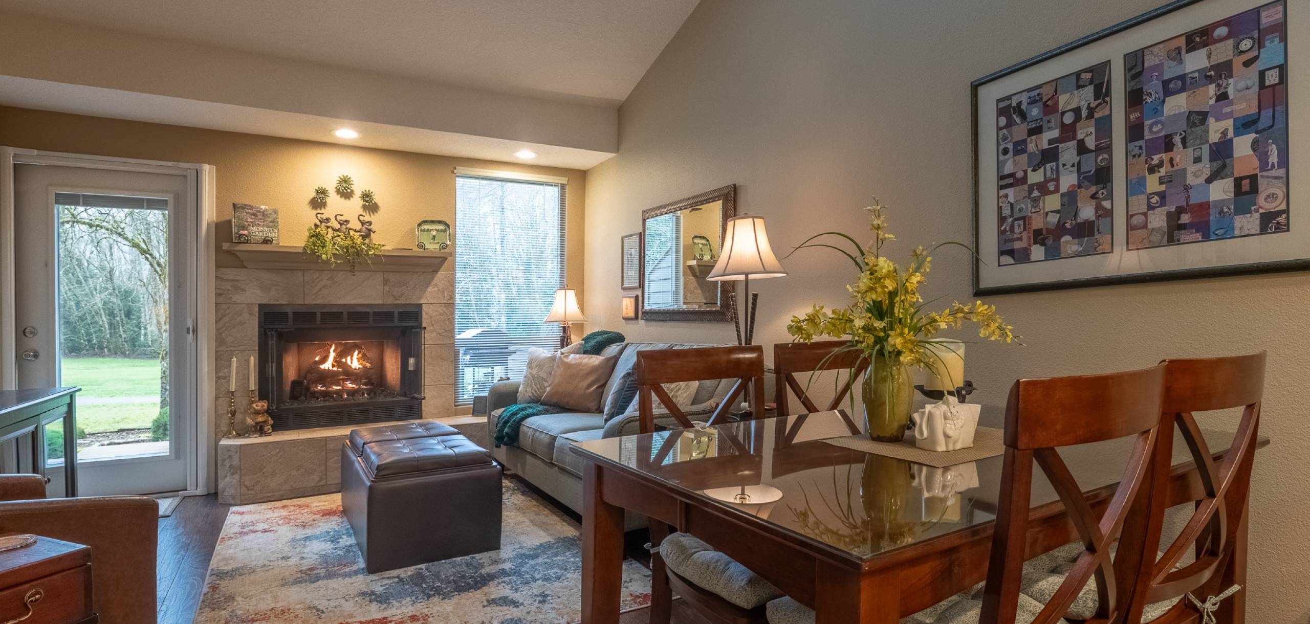 Beautiful condo on the golf course , great view !